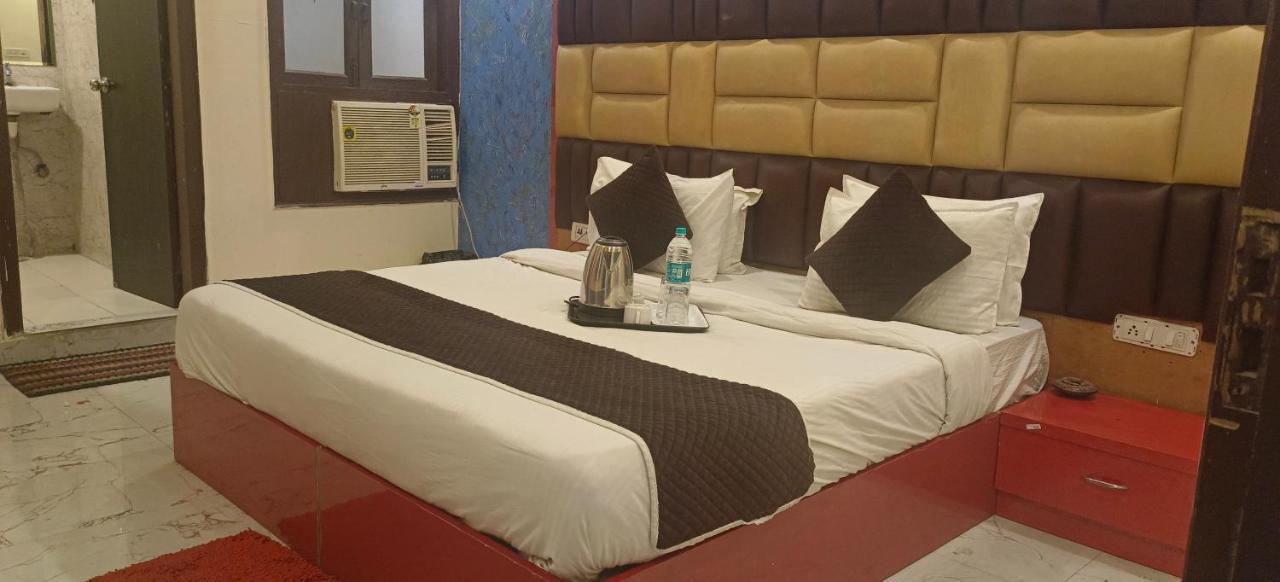 Airport Hotel Prince Palace By Byobhotels Nova Deli Exterior foto