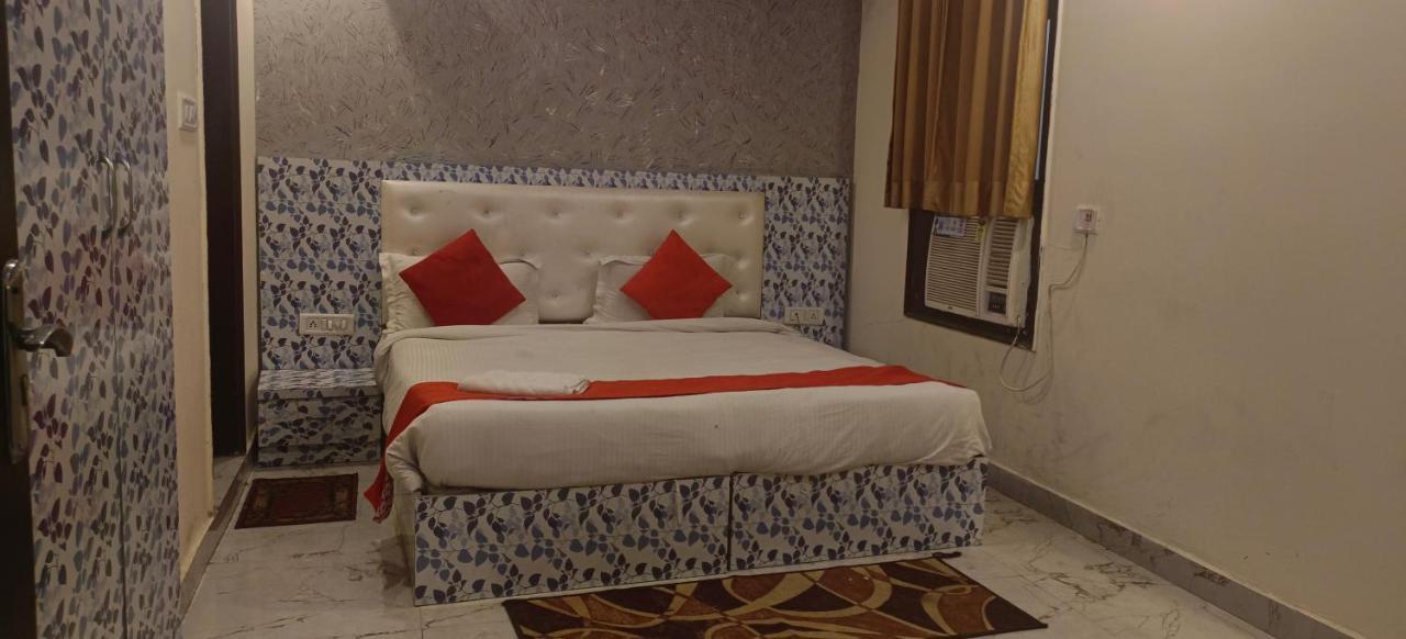 Airport Hotel Prince Palace By Byobhotels Nova Deli Exterior foto